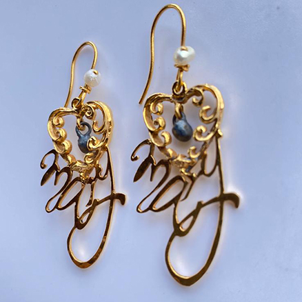 Hiraola's Product Image