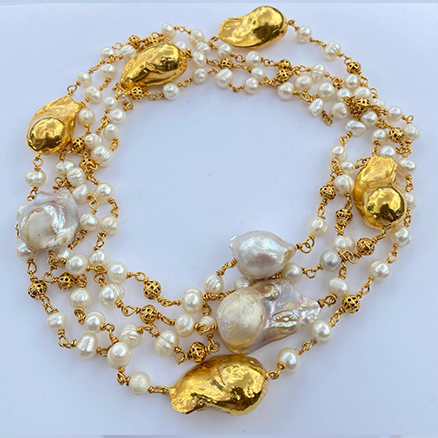 Hiraola's Product Image